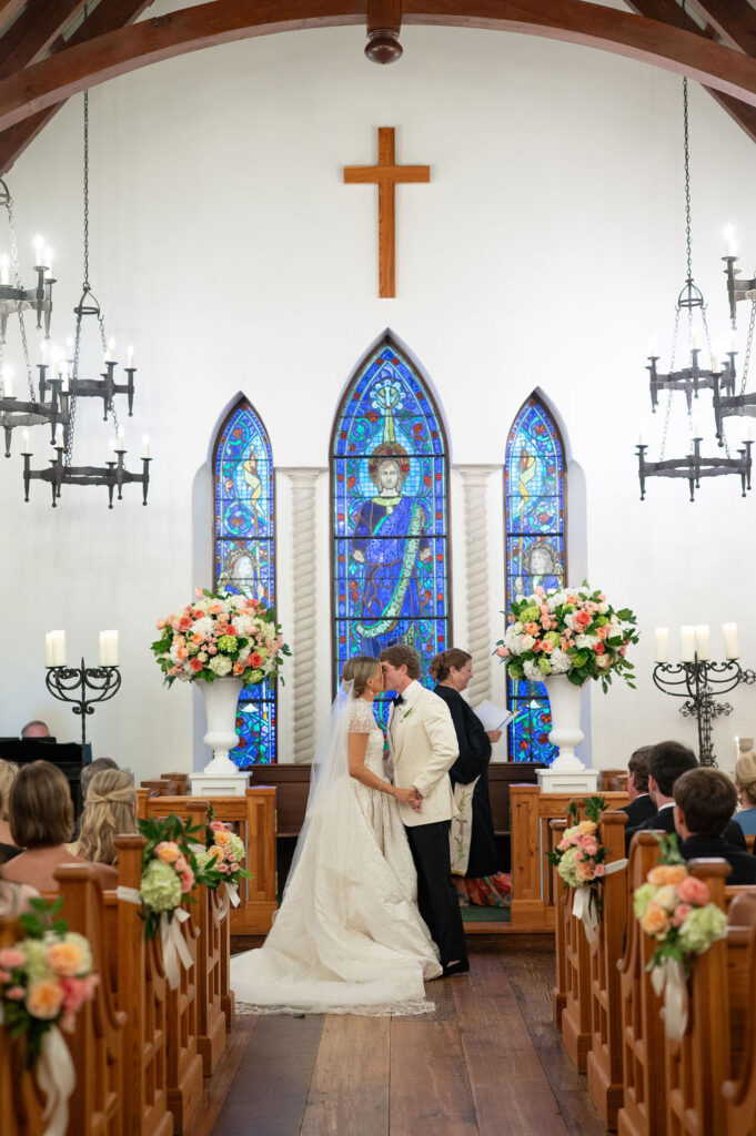 A Sea Island wedding ceremony at the Cloister Chapel.
